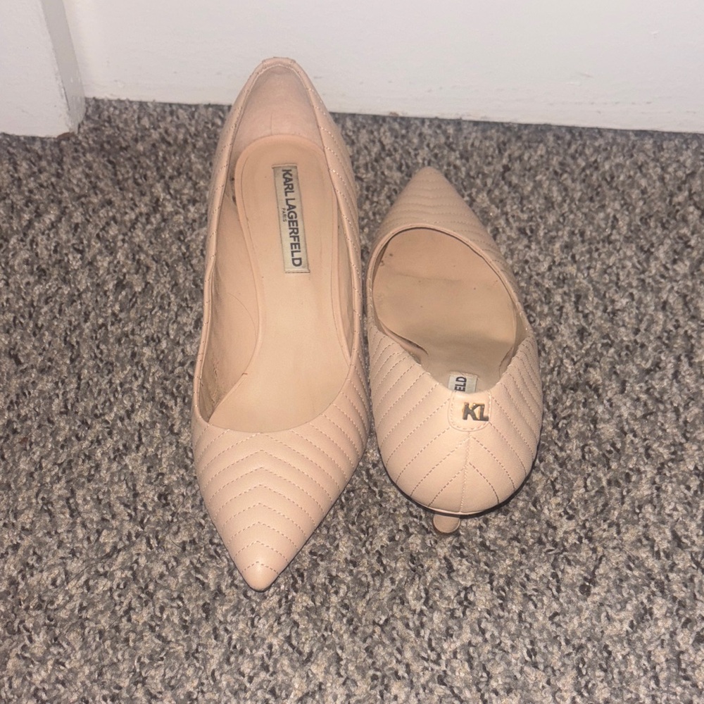 Karl Lagerfeld Women's Beige Quilted Heels
